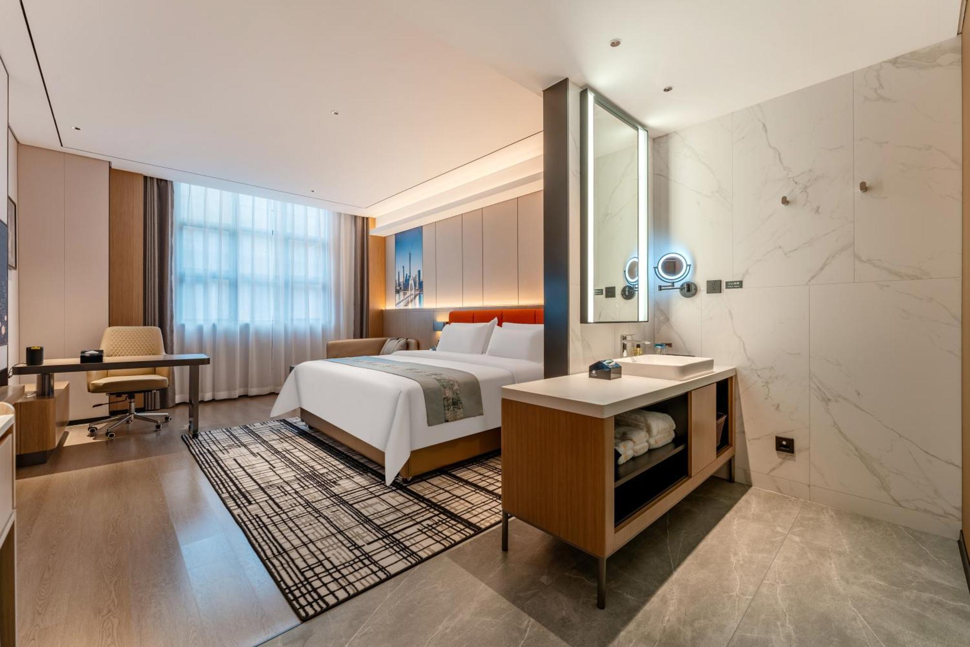 Liang Fan Holiday Inn Guangzhou Bagian luar foto