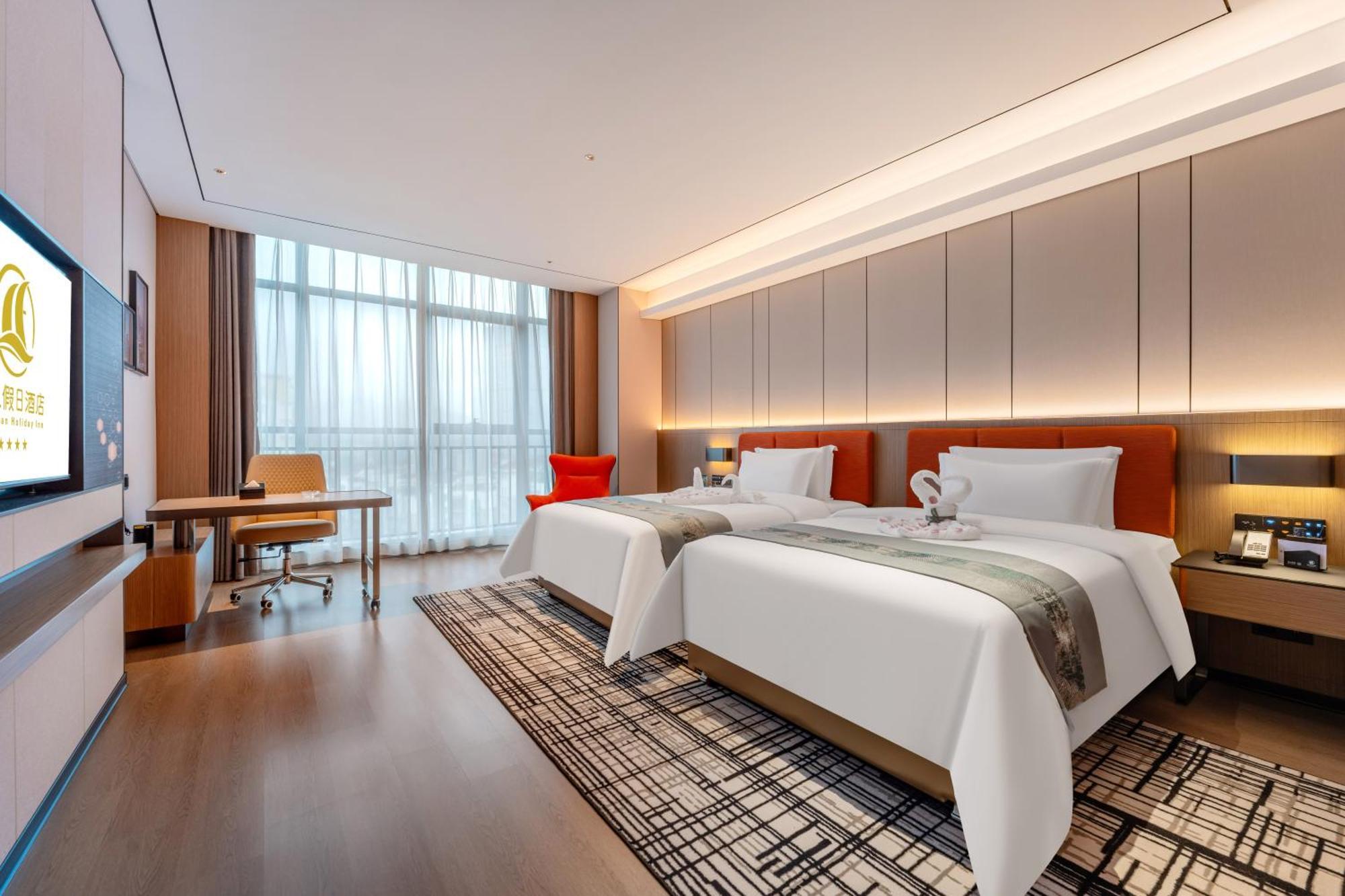 Liang Fan Holiday Inn Guangzhou Bagian luar foto